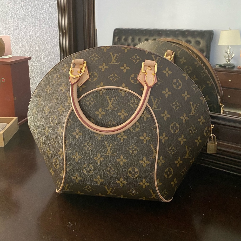 Ellipse bag Monogram - Picture 1 of 1